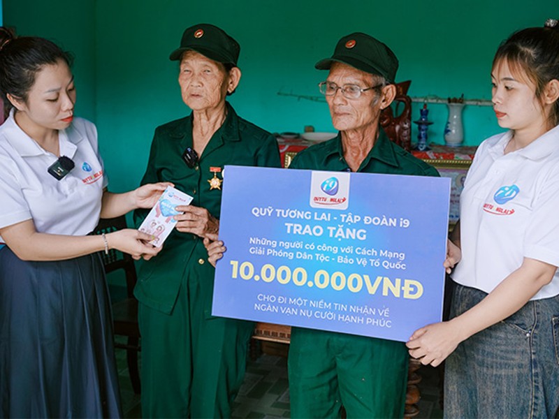 Hình ảnh minh họa nhân viên hỗ trợ khách hàng của win8bet